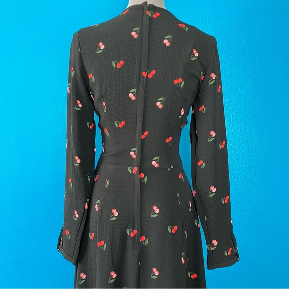 Collectif Liliana Cherry Long Sleeve Plunge V-neck Button Black Maxi Dress UK 6 - Picture 5 of 9